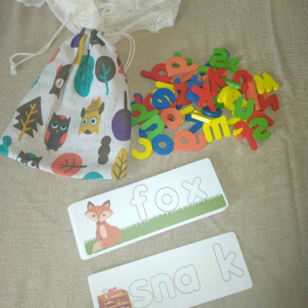Learning alphabet flashcards - Picture 2 of 5